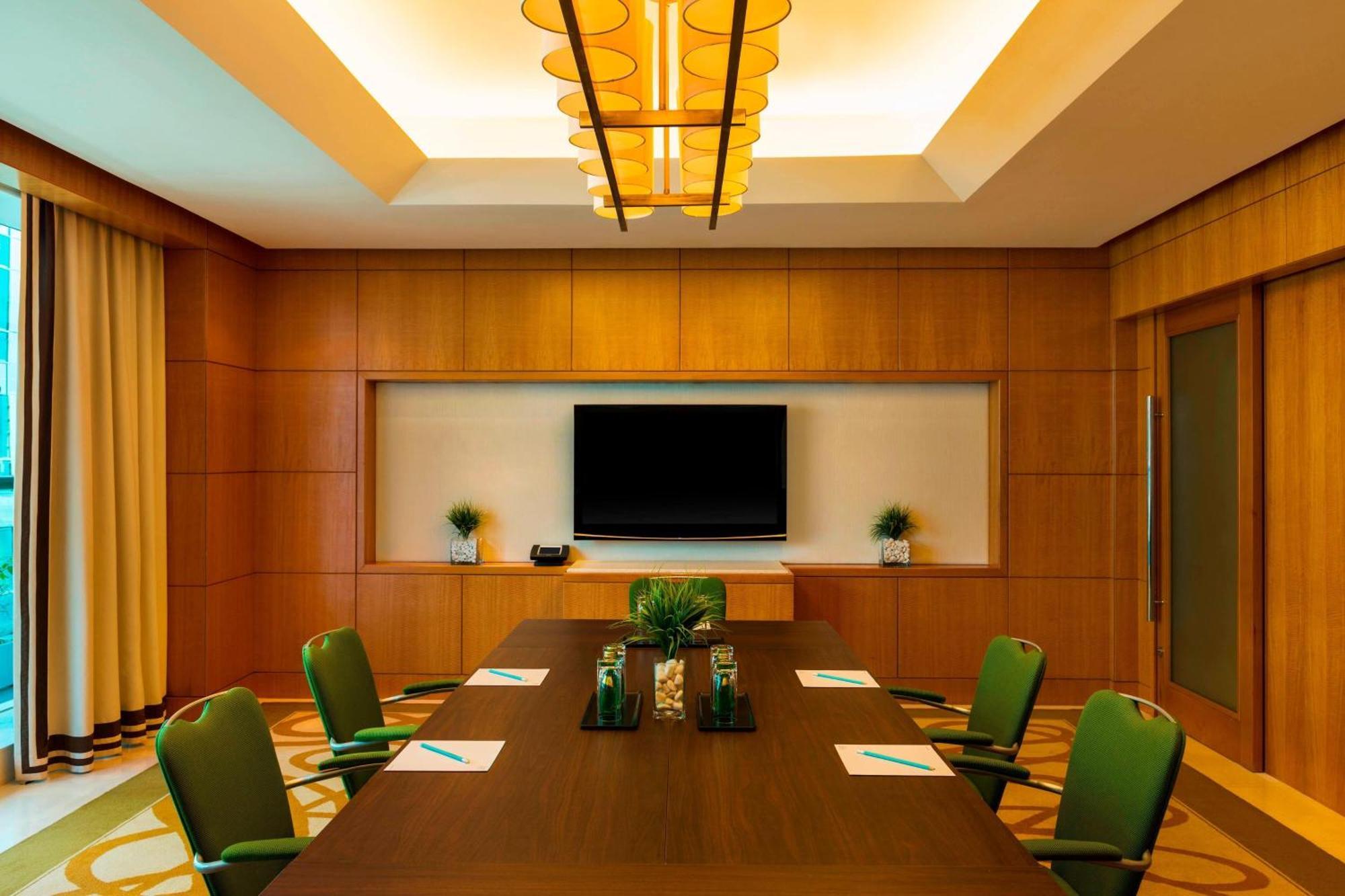 Four Points By Sheraton Sheikh Zayed Road होटल